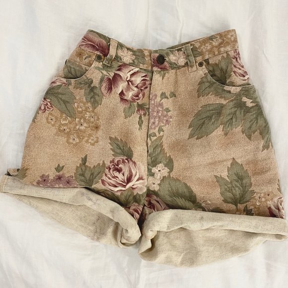 Vintage Pants - Vintage High Rise Linen Shorts